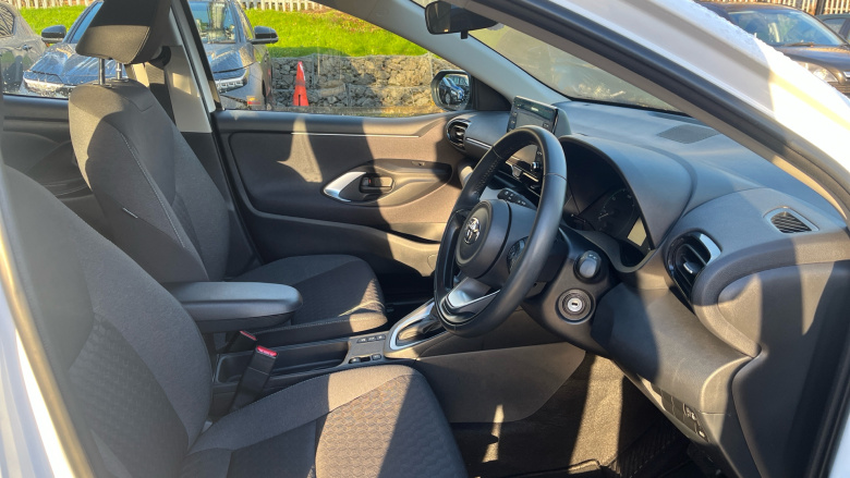 Toyota Yaris 1.5 Hybrid Icon 5dr CVT Hybrid Hatchback